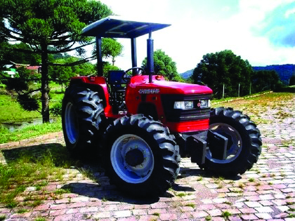 Trator Ursus 4.80M