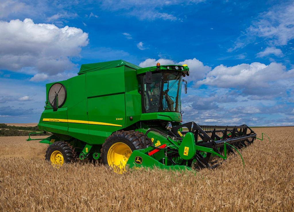 Colheitadeira John Deere S440