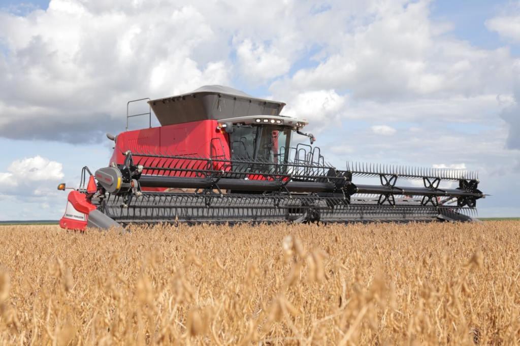 Colheitadeira Massey Ferguson MF 9895