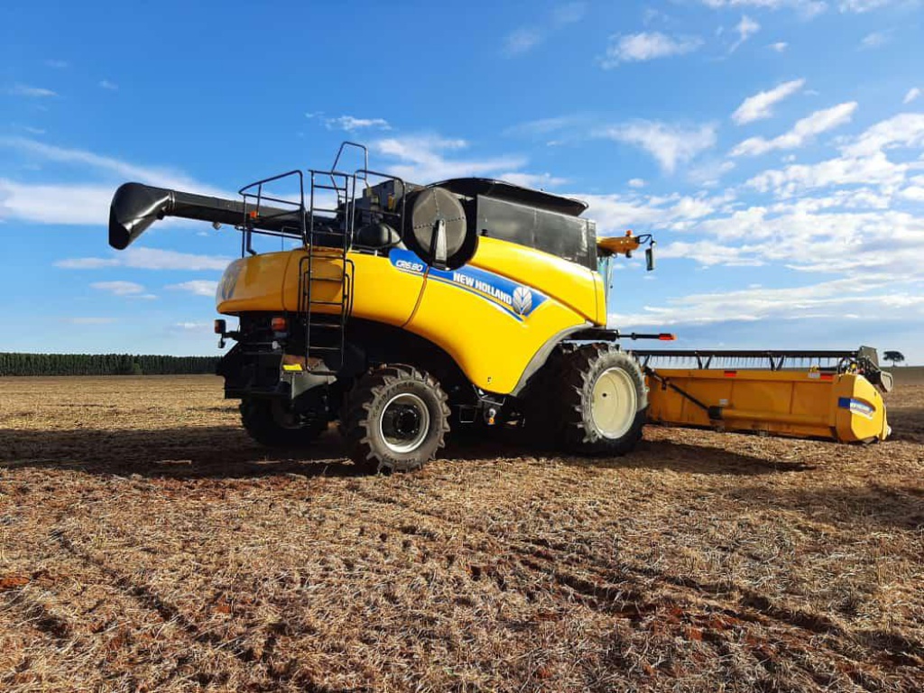 Colheitadeira New Holland CR 6.80