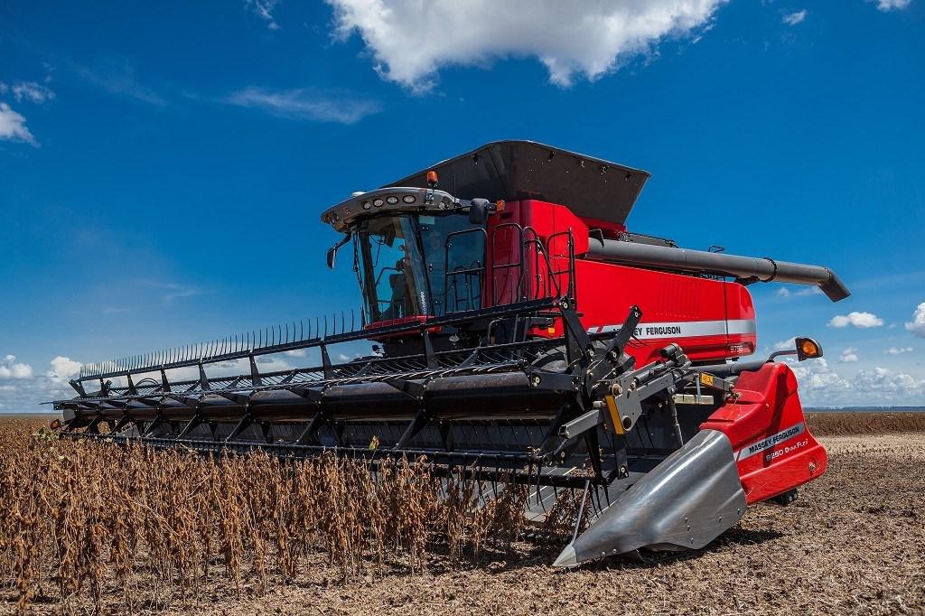 Colheitadeira Massey Ferguson MF 9795