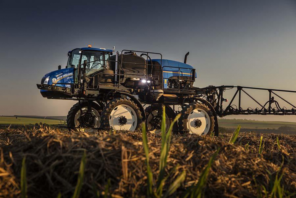New Holland Defensor 2500 Cana-de-Açúcar