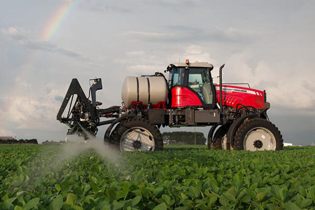 Trator Massey Ferguson MF 9335