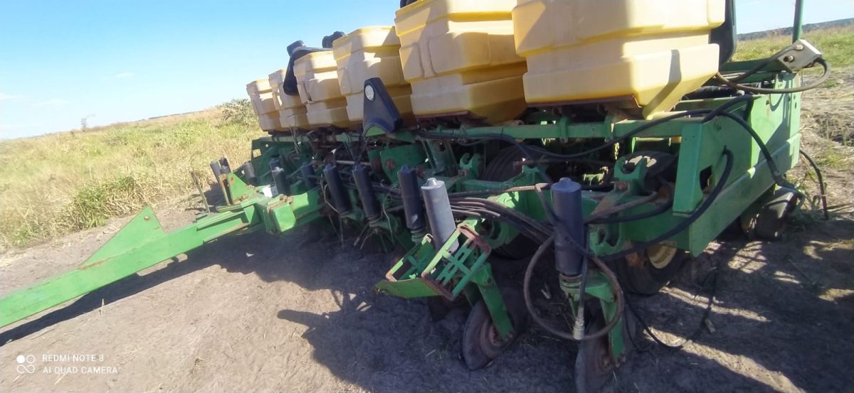 Plantadeira jhon deere