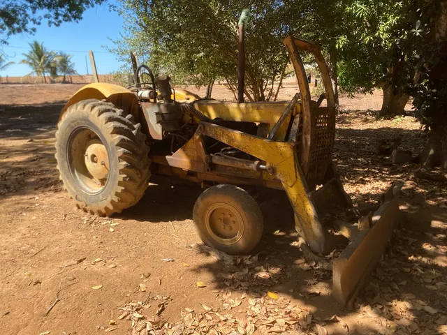 Trator CBT 1105