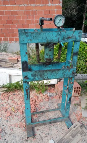 Vende-se Prensa 