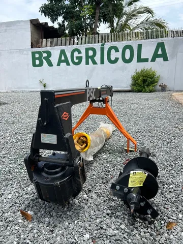 Perfurador de solo 