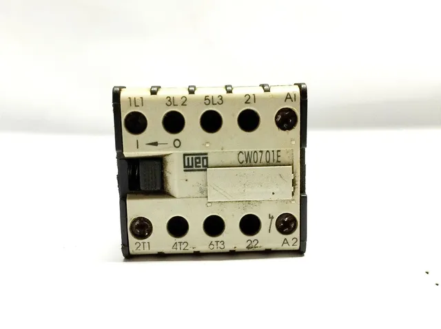 Mini Contator Weg Cw07-01E 220Vca 7A 