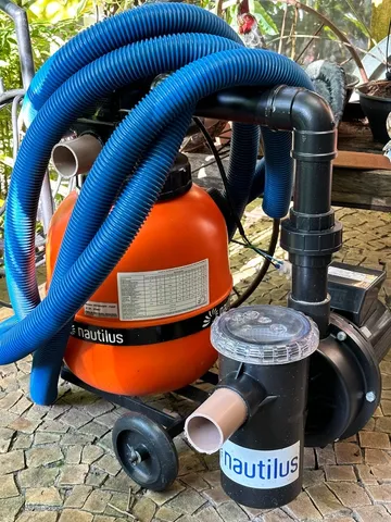 Carrinho, bomba e Filtro De Areia Para Piscina Nautilus F300p Para Piscinas Até 16.000 L