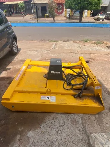 implemento rocadeira para mini carregadeira $ 15 mil