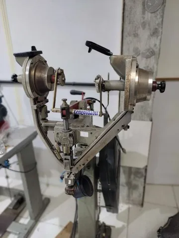 Vendo máquina de ilhós 222/18