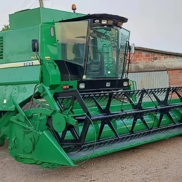 Colheitadeira John Deere 1185 - 23 pés 