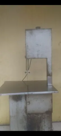 Vendo serra fita usada
