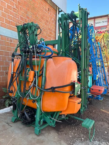 Pulverizador 1200 litros