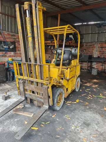 Empilhadeira 2500kg