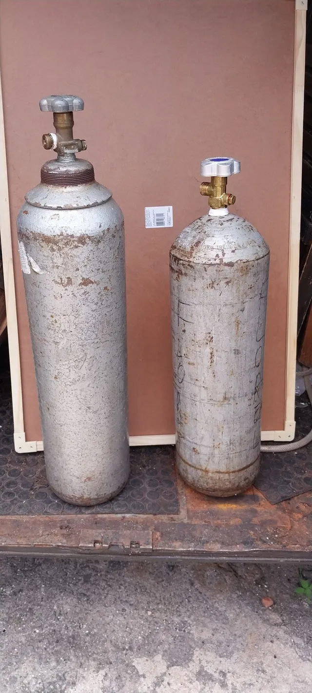 02 cilindros de co2 chopp / post mix/ 01 7k // 01 06 k