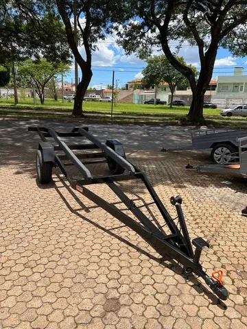 Reboques Carretas para Barcos Canoas