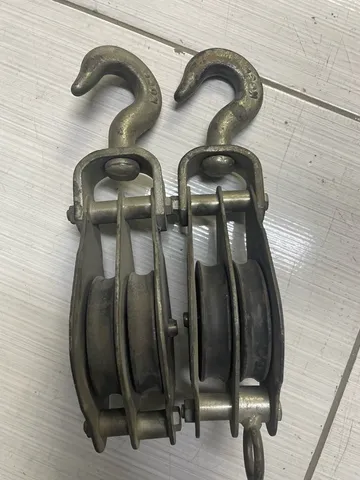 Talha manual de corda (moitão) 