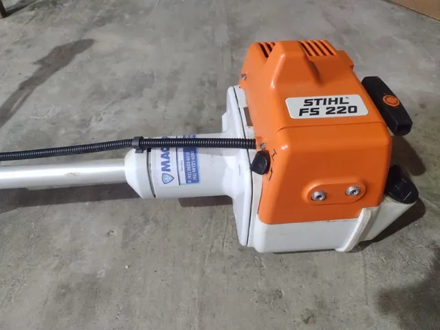 Roçadeira STIHL 220