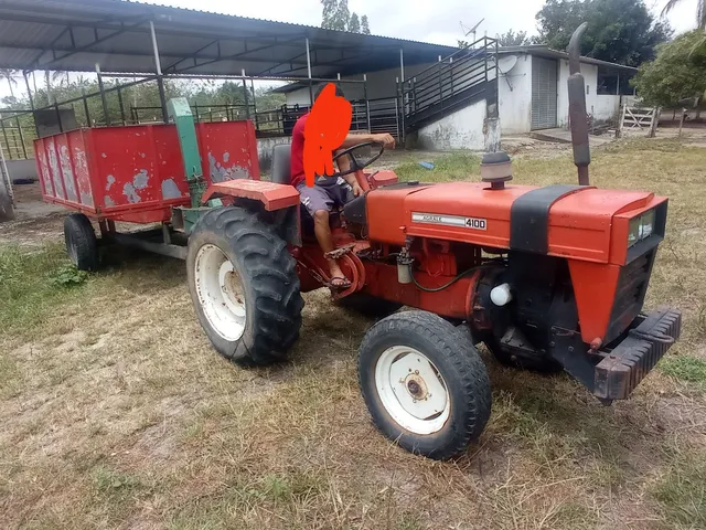 TRATOR AGRALE 4200