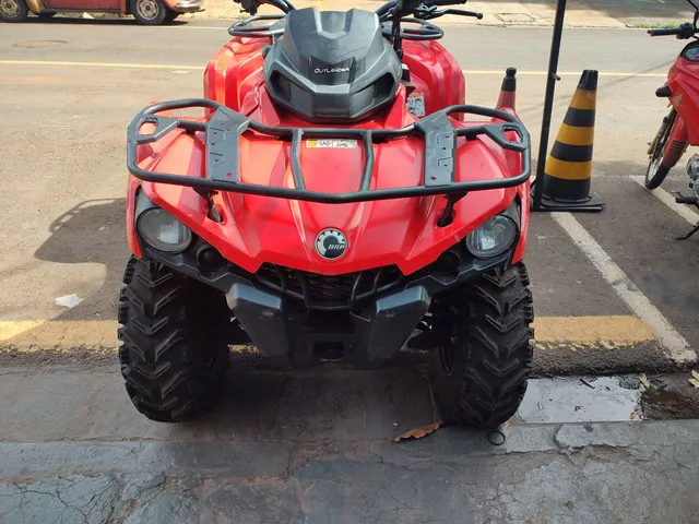 Quadriciclo can am 450 