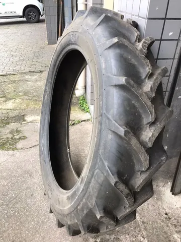 Pneu Trator novo 12.4-36 Pirelli 6 Lonas fabricação antiga, sem garantia