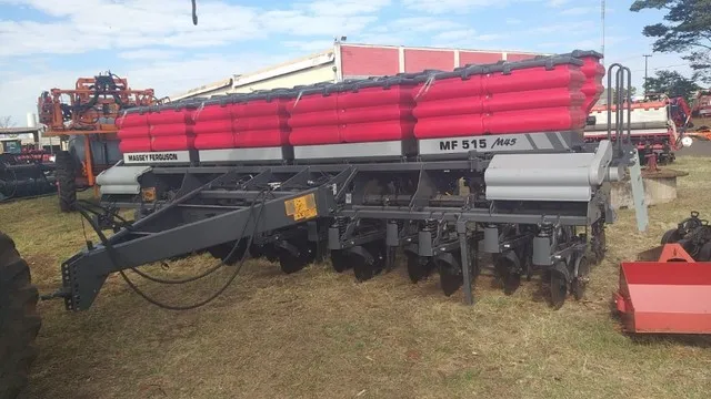 Plantadeira Massey Ferguson - Modelo M515 M45 - ANO 2022