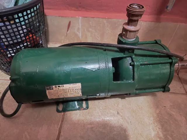 Bomba D'água WEG Trifásico 