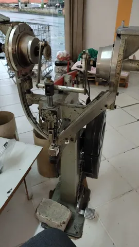 Vendo par de máquina botao de presao 35m