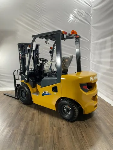 Empilhadeira 2.5T-3MTS