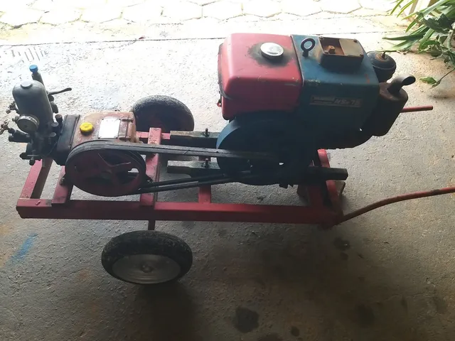 Motor e Bomba yanmar. Acompanha caixa de 1000 litros e 90 mts de mangueira 