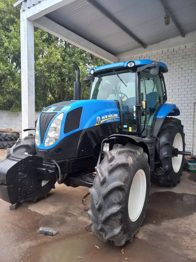Trator T7 175 140 cv 