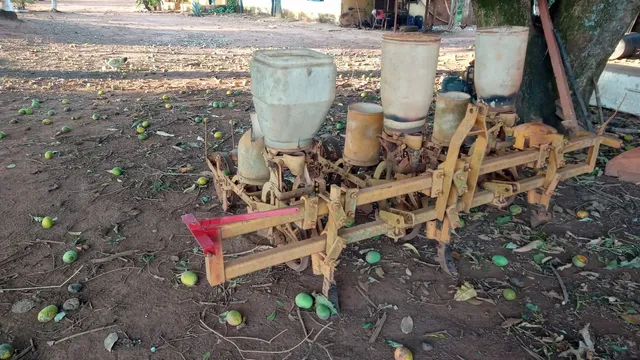 Plantadeira Jumil J2 