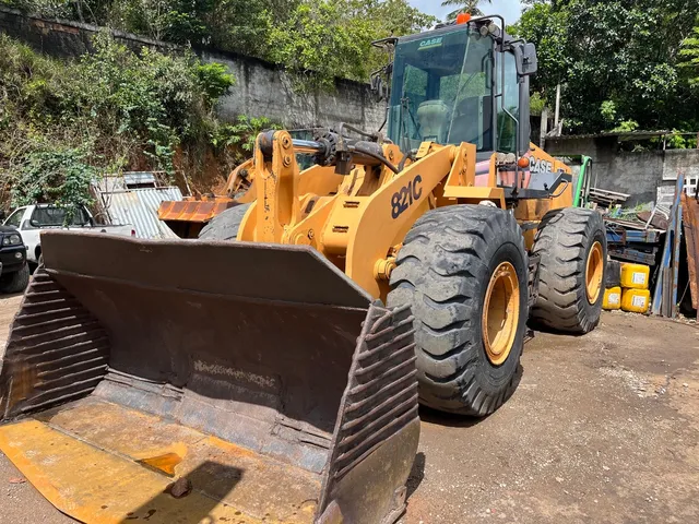 Carregadeira Case 821c