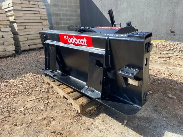 Fresadora De Asfalto Bobcat Semi Nova 