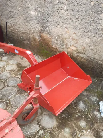 Pá traseira para trator 