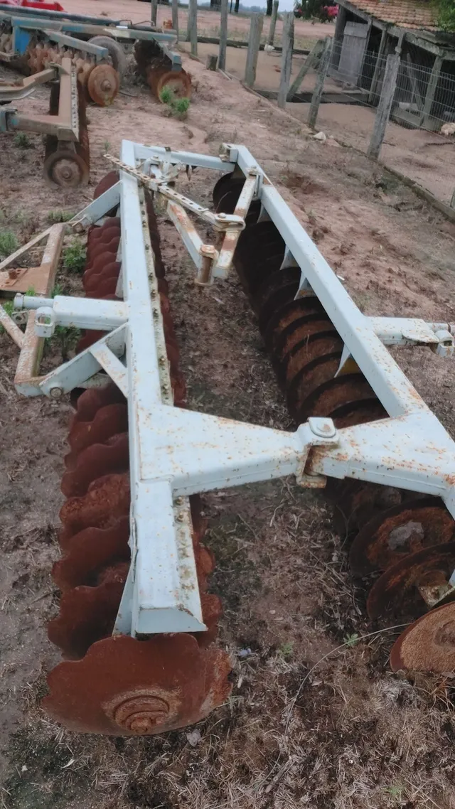 Grade niveladora 48 discos