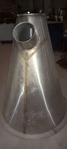 Funil / Cone em aço inox com abertura superior de 1000 mm