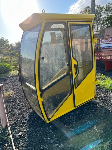 Cabine para carregadeira de cana