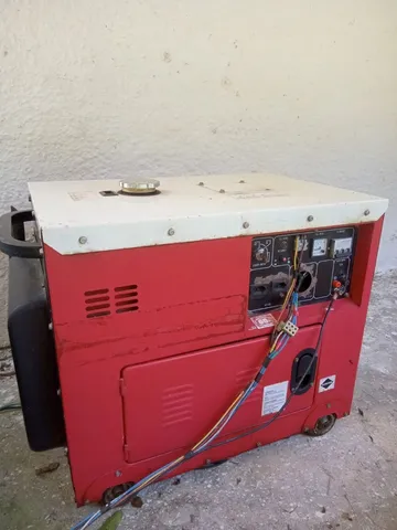 GERADOR NAGANO DISEL 6 kVA EM PERFEITO FUNCIONAMENTO 