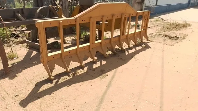 Garfo escalificador 