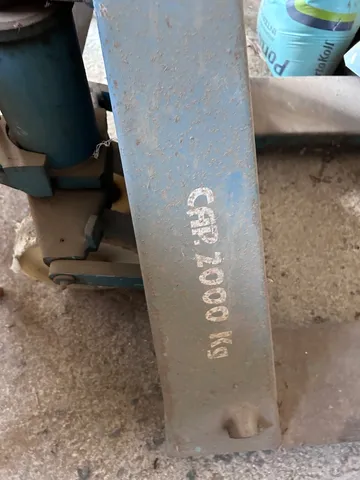 Paleteira 2000kg