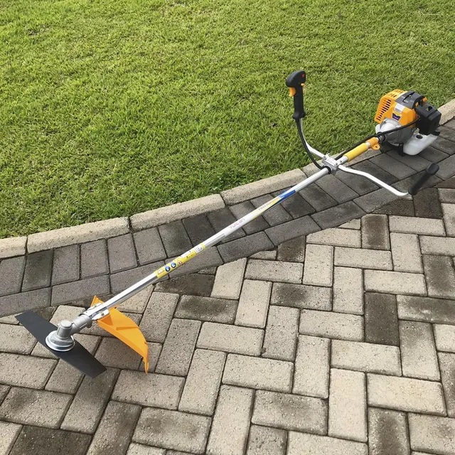 Roçadeira Vulcan 43h profissional 