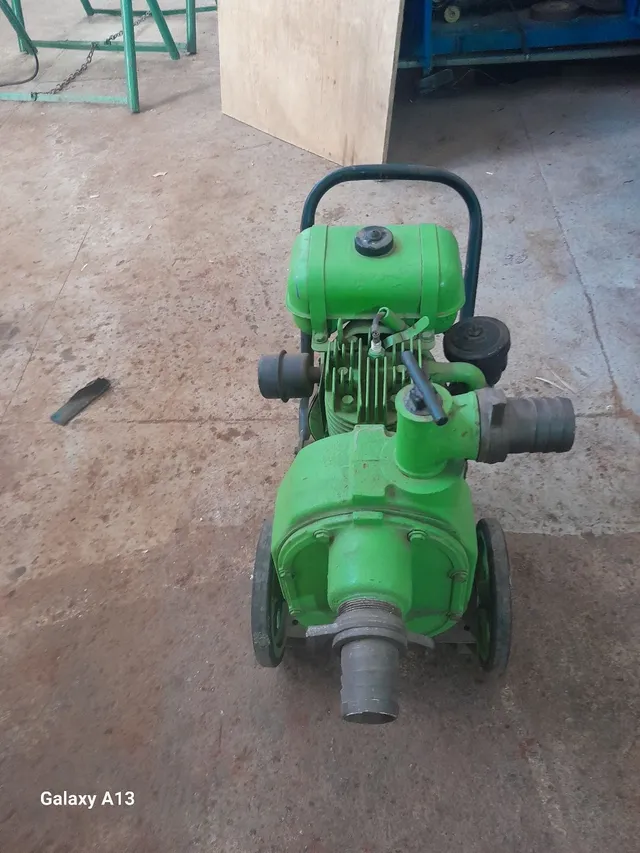 Bomba de água a gasolina 