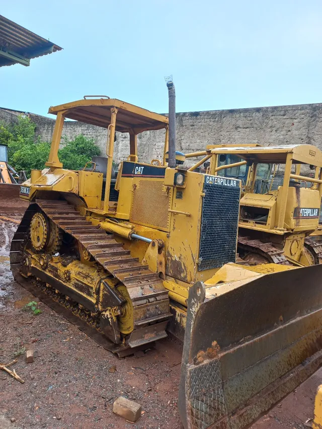 Trator de esteiras Cat D6M XL