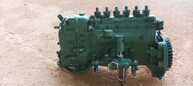 Bomba injetora de trator