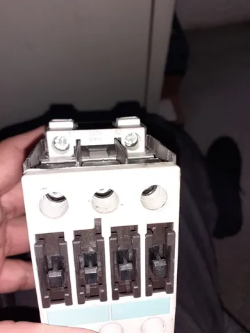 Contactora Siemens Tripolar 40A/220V+rele térmico 22A