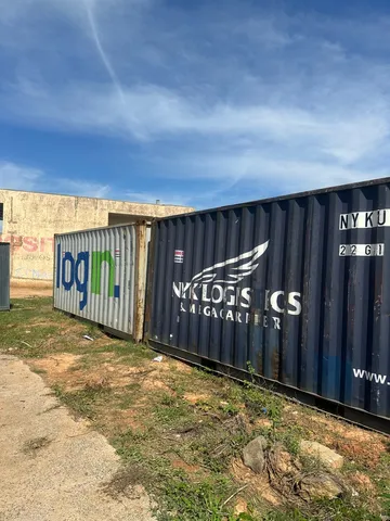 VENDE-SE CONTEINER MARÍTIMO 6m