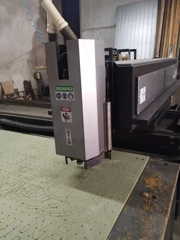 Fresadora router plasma CNC corte usinagem