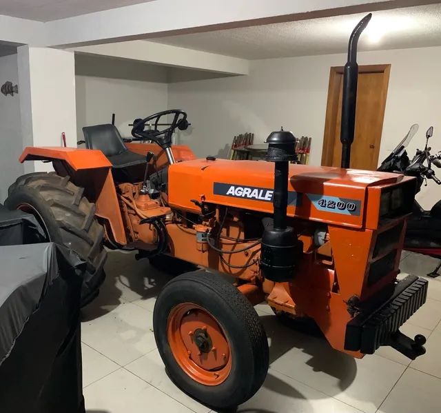 Trator Agrale 4200 - anúncio real - de particular